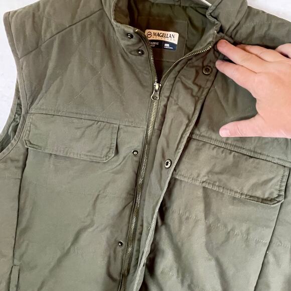 Magellan Outdoors Puffer Hunt Fishing Vest Coat Mens 2XL Olive Green Classic Fit - Picture 4 of 14